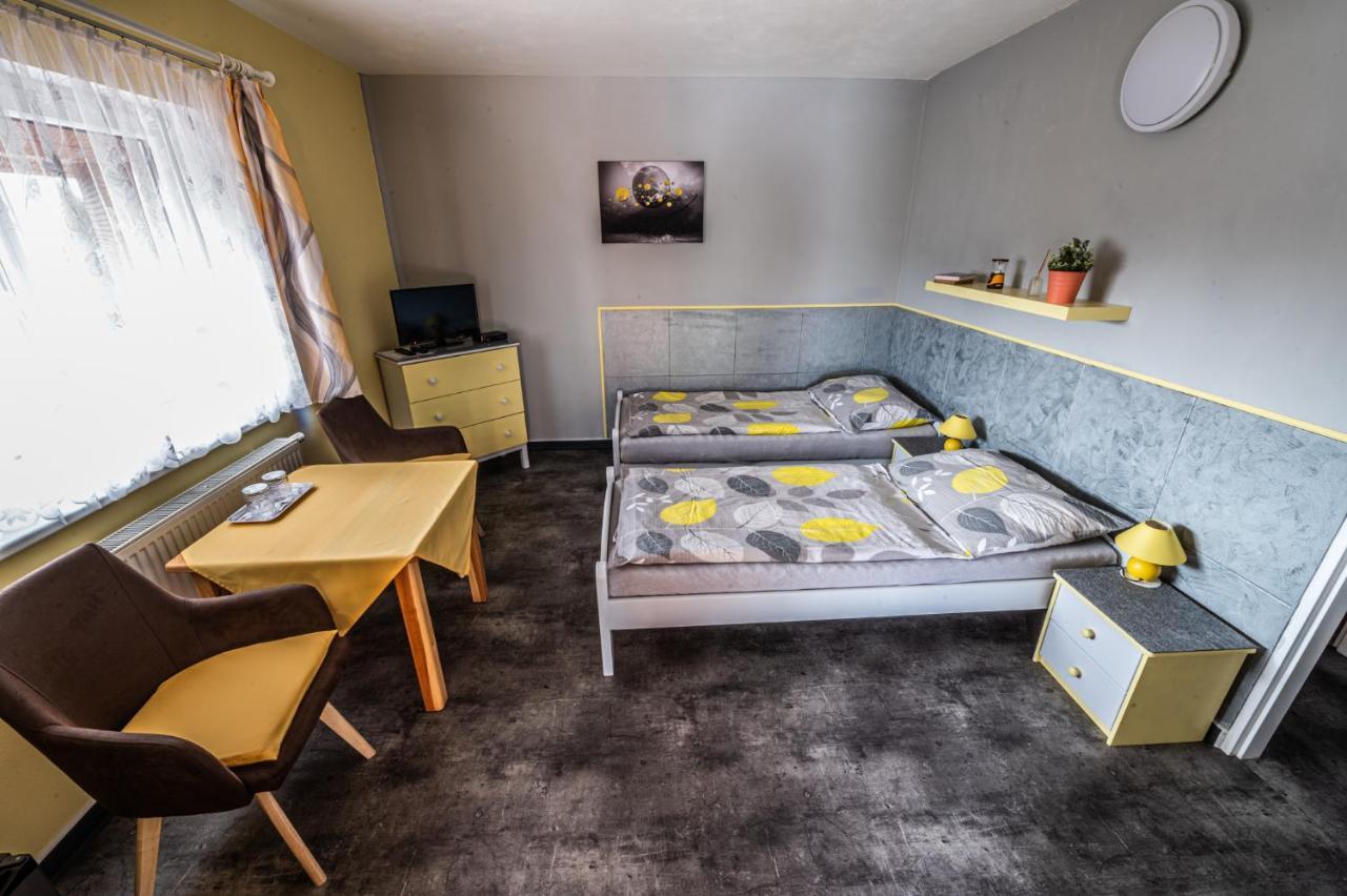 Penzion U Tulaka Dobřichovice Exterior foto